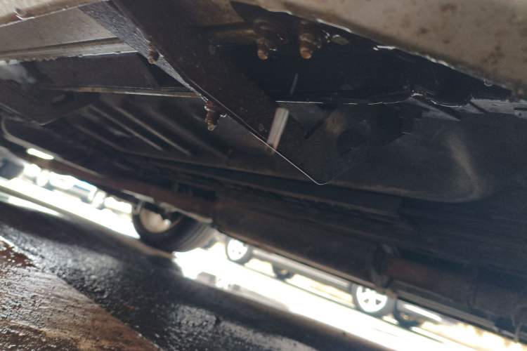 Used Ford Explorer 2013 3.5L Deluxe Model Chassis Front Right