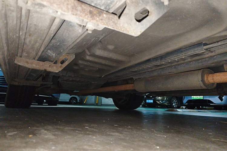 Used Ford Explorer 2013 3.5L Deluxe Model Chassis Front Right