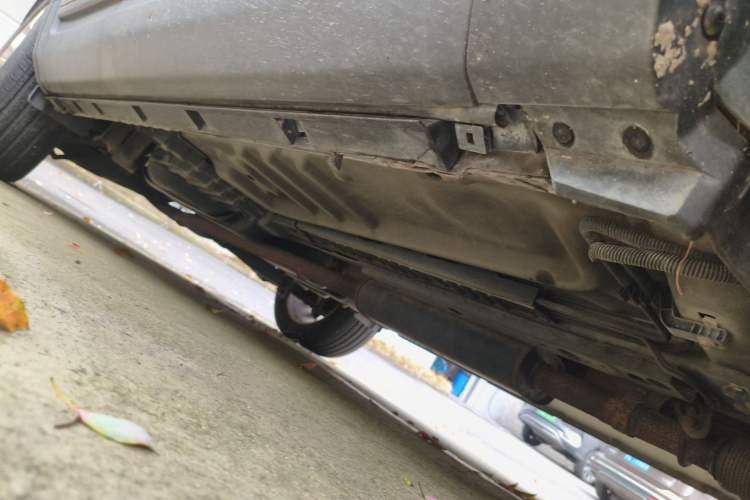 Used Ford Explorer 2013 3.5L Deluxe Model Chassis Front Right
