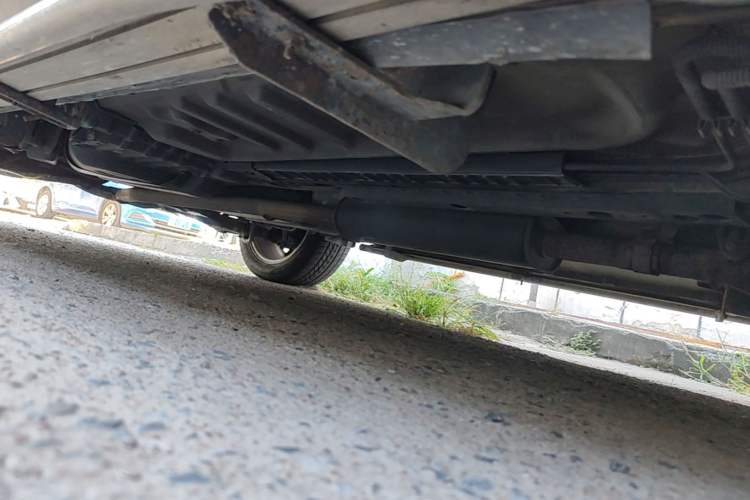 Used Ford Explorer 2013 3.5L Deluxe Model Chassis Front Right