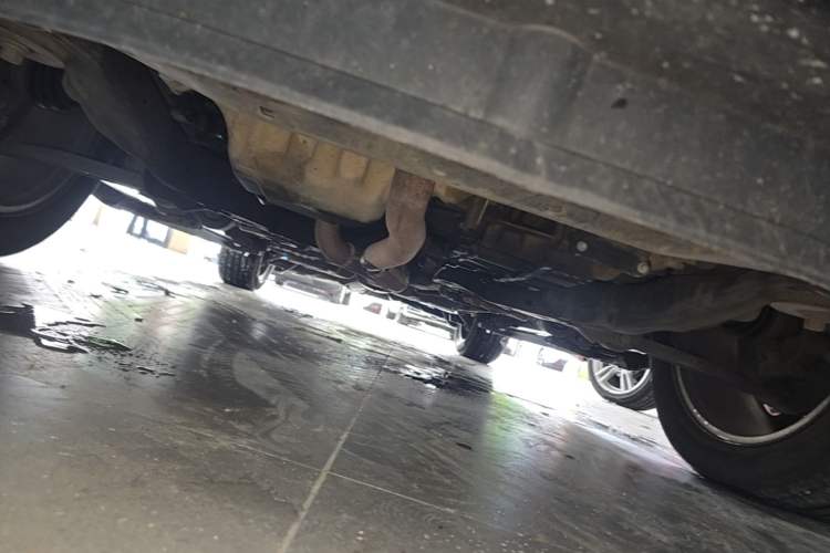 Used Ford Explorer 2013 3.5L Deluxe Model Chassis Front