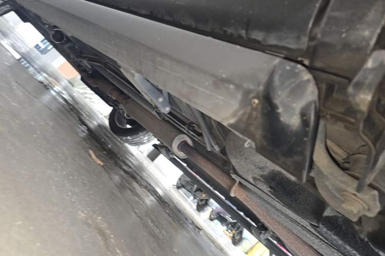 Used Ford Explorer 2013 3.5L Deluxe Model Chassis Rear Left