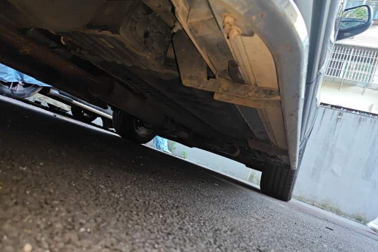 Used Ford Explorer 2013 3.5L Deluxe Model Chassis Rear Right