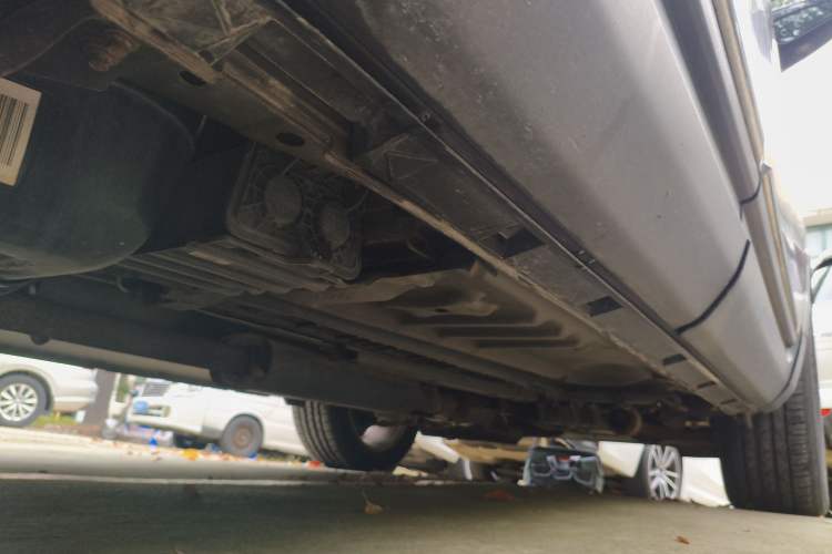 Used Ford Explorer 2013 3.5L Deluxe Model Chassis Rear Right