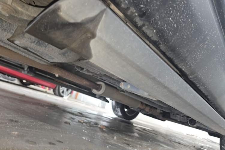 Used Ford Explorer 2013 3.5L Deluxe Model Chassis Rear Right