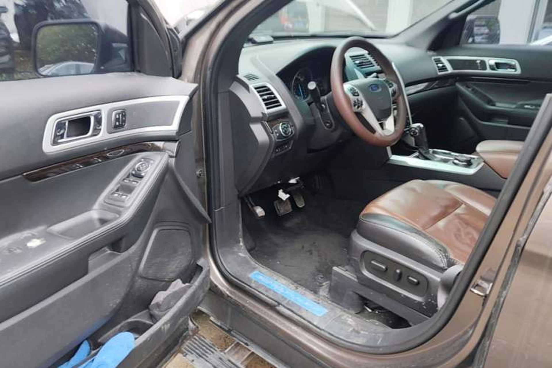 Used Ford Explorer 2013 3.5L Deluxe Model Driver Seat