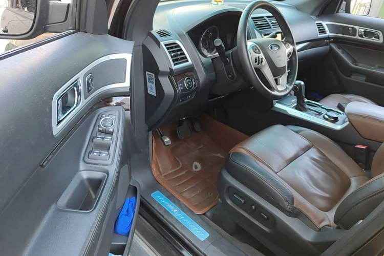 Used Ford Explorer 2013 3.5L Deluxe Model Driver Seat