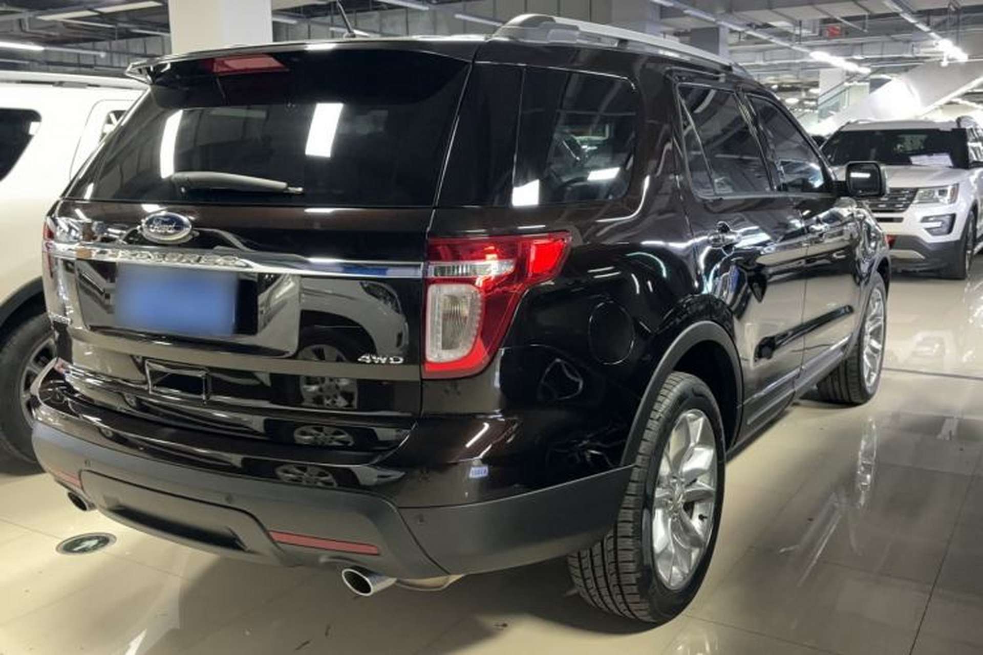 Used Ford Explorer 2013 3.5L Deluxe Model Exterior 3