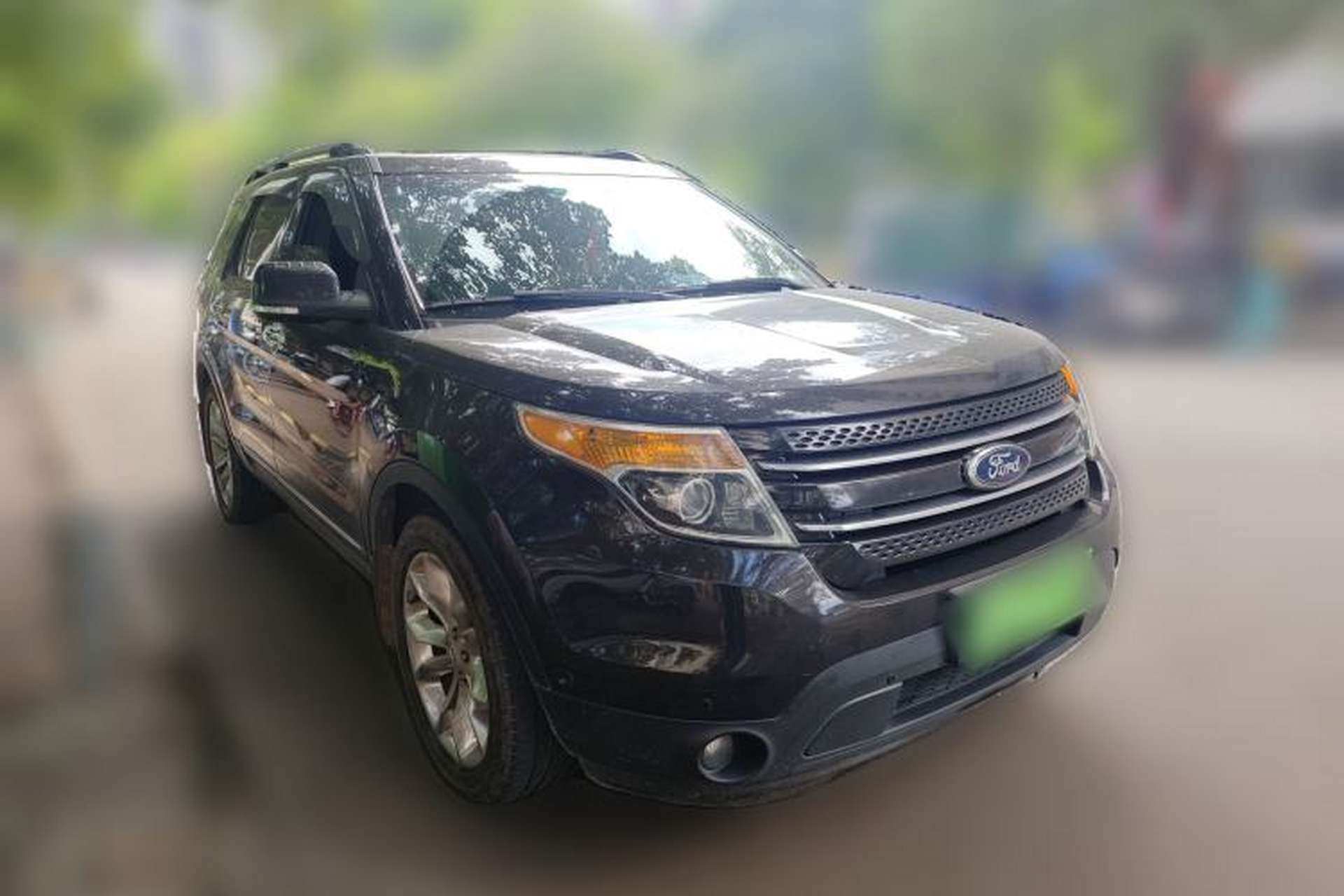 Used Ford Explorer 2013 3.5L Deluxe Model Front Right 45 Deg