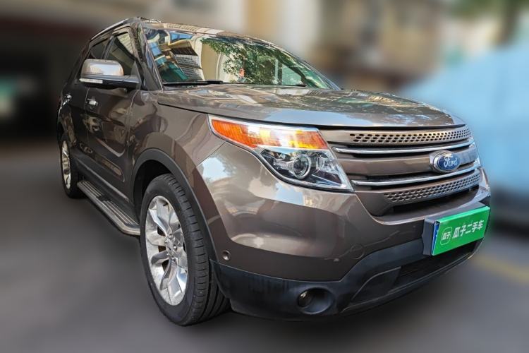Used Ford Explorer 2013 3.5L Deluxe Model Front Right 45 Deg