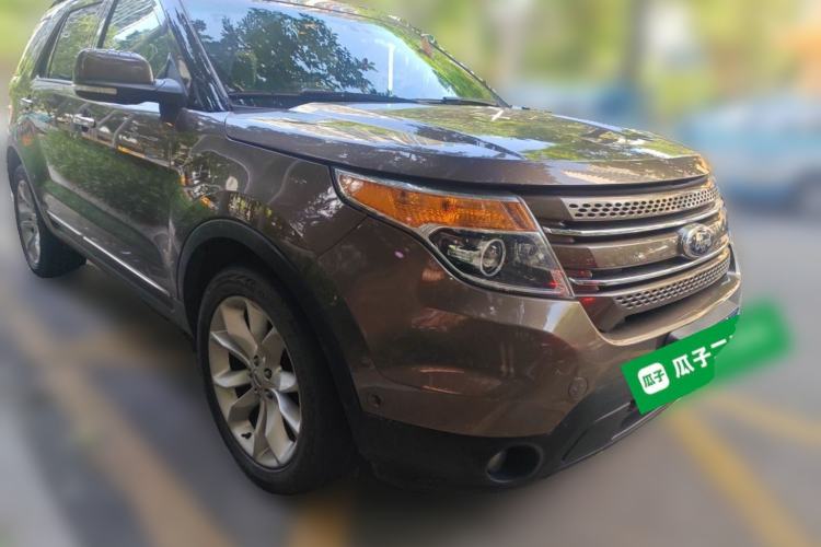 Used Ford Explorer 2013 3.5L Deluxe Model Front Right 45 Deg