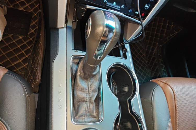 Used Ford Explorer 2013 3.5L Deluxe Model Gear Lever