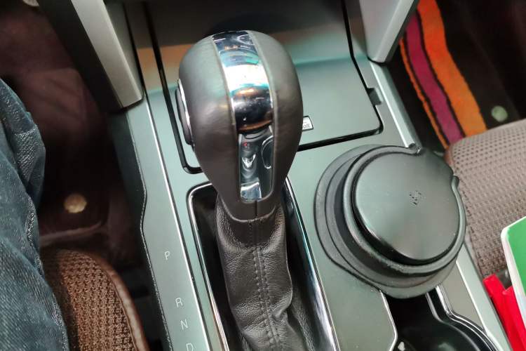 Used Ford Explorer  Gear Lever