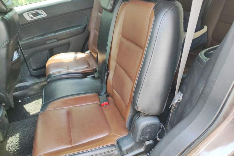 Used Ford Explorer 2013 3.5L Deluxe Model Left Rear Seat