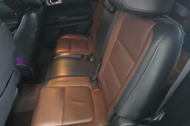 Used Ford Explorer 2013 3.5L Deluxe Model Left Rear Seat