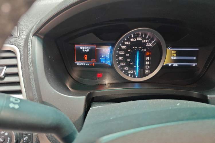 Used Ford Explorer 2013 3.5L Deluxe Model Odometer Close Up