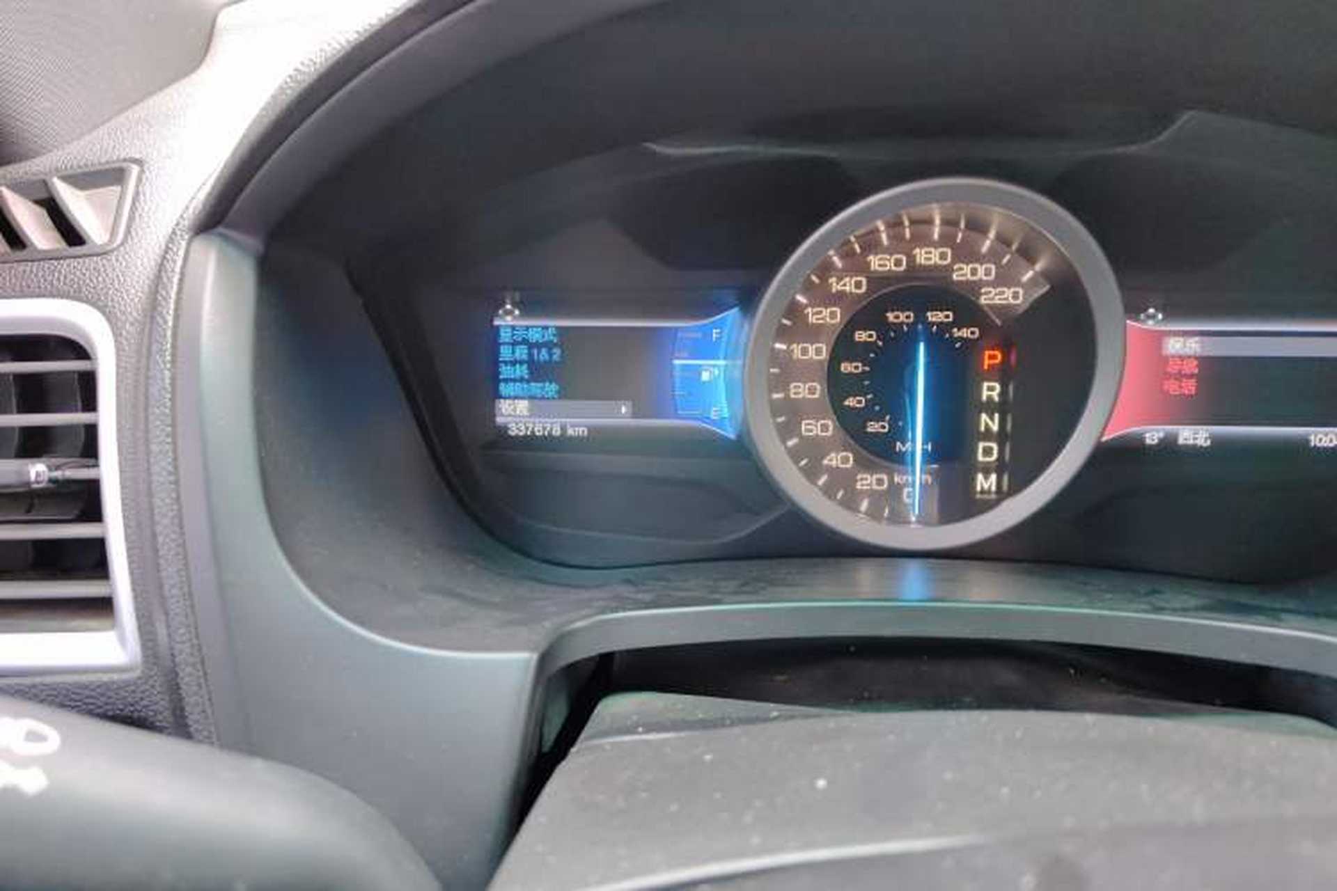 Used Ford Explorer 2013 3.5L Deluxe Model Odometer Close Up
