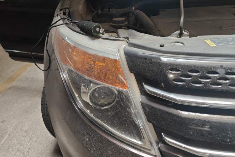 Used Ford Explorer 2013 3.5L Deluxe Model Right Front Headlight