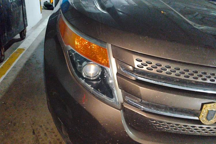 Used Ford Explorer 2013 3.5L Deluxe Model Right Front Headlight