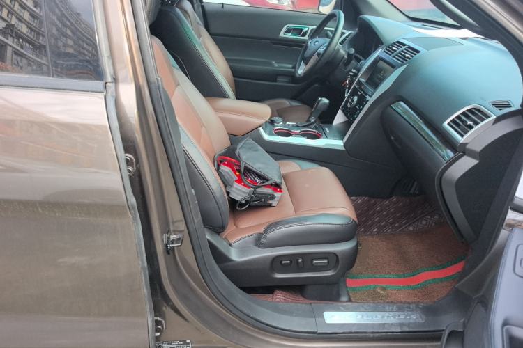 Used Ford Explorer 2013 3.5L Deluxe Model Right Front Seat
