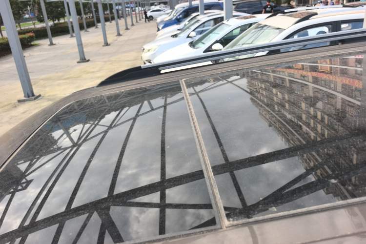 Used Ford Explorer 2013 3.5L Deluxe Model Roof