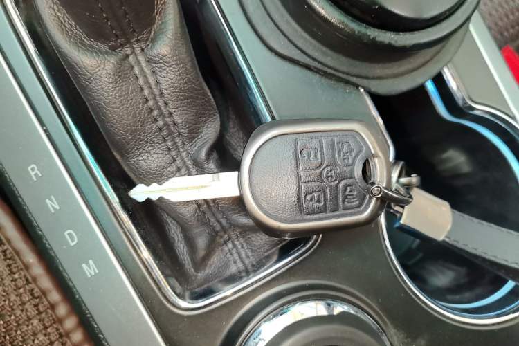 Used Ford Explorer  Vehicle Key