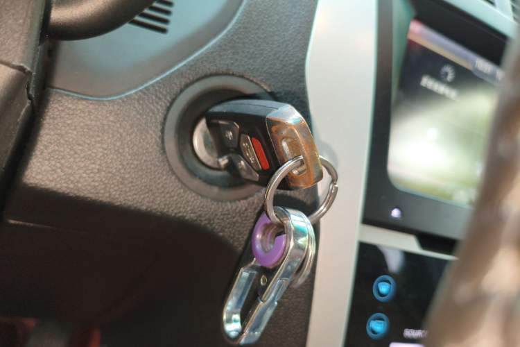 Used Ford Explorer 2013 3.5L Deluxe Model Vehicle Key