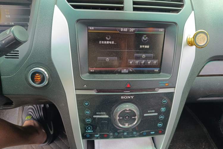 Used Ford Explorer 2013 3.5L Deluxe Model Audio And AC Panel