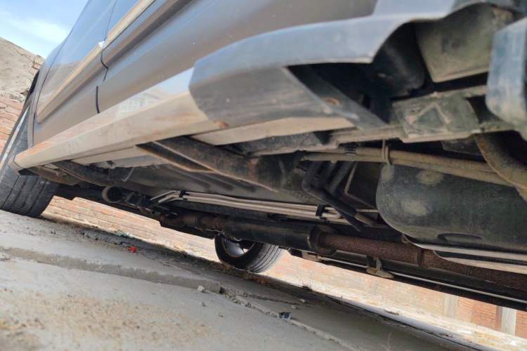 Used Ford Explorer 2013 3.5L Deluxe Model Chassis Rear Left