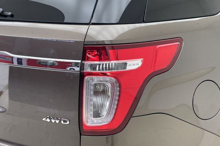 Used Ford Explorer 2013 3.5L Deluxe Model Exterior 1