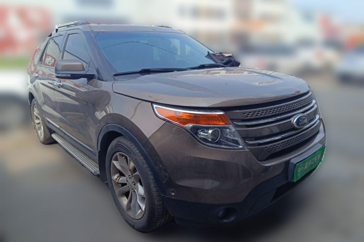 Used Ford Explorer 2013 3.5L Deluxe Model Front Right 45 Deg