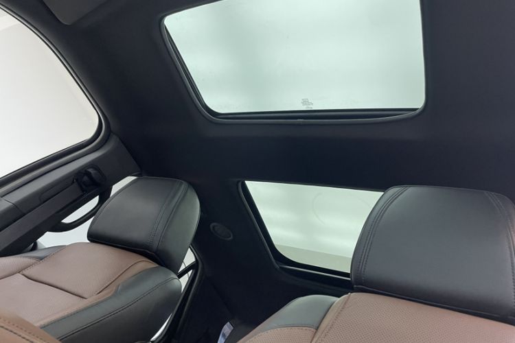 Used Ford Explorer 2013 3.5L Deluxe Model Headliner