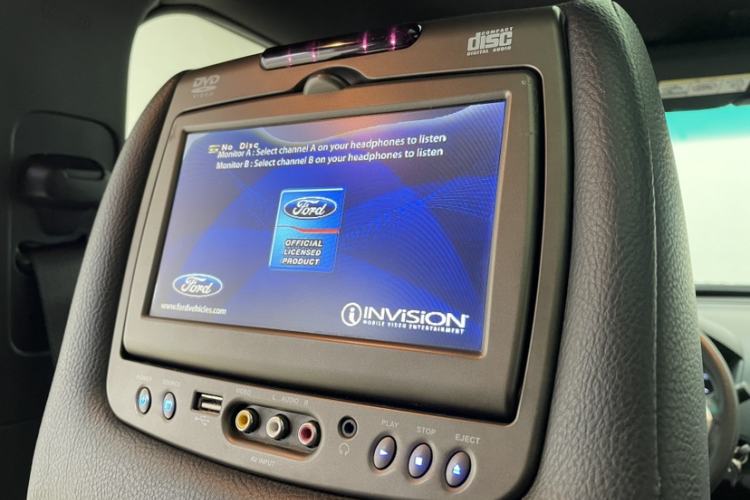 Used Ford Explorer 2013 3.5L Deluxe Model Interior 13