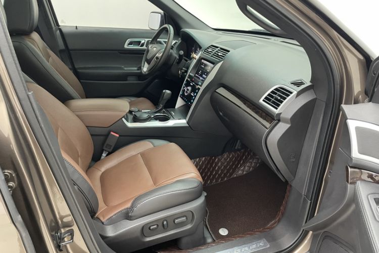 Used Ford Explorer 2013 3.5L Deluxe Model Right Front Seat