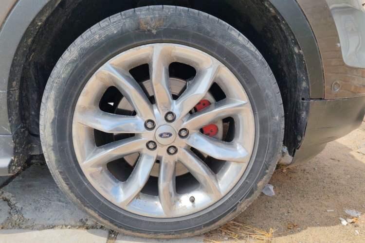 Used Ford Explorer 2013 3.5L Deluxe Model Right Front Wheel Hub