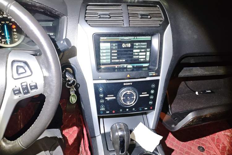 Used Ford Explorer 2013 3.5L Deluxe Model Audio And AC Panel
