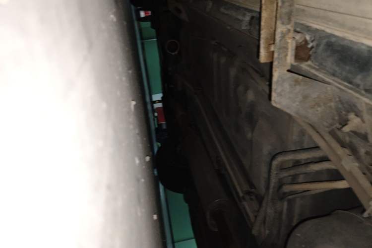 Used Ford Explorer 2013 3.5L Deluxe Model Chassis Rear Left