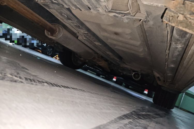 Used Ford Explorer 2013 3.5L Deluxe Model Chassis Rear Right