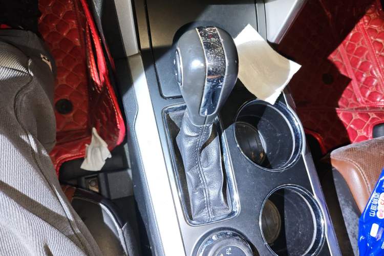 Used Ford Explorer 2013 3.5L Deluxe Model Gear Lever