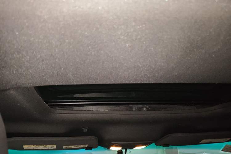 Used Ford Explorer 2013 3.5L Deluxe Model Headliner