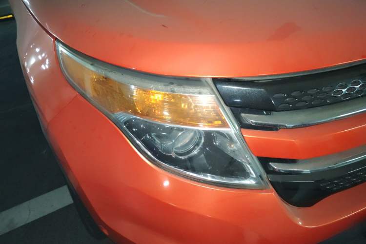 Used Ford Explorer 2013 3.5L Deluxe Model Right Front Headlight