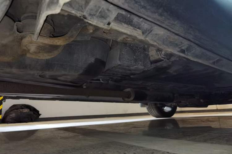 Used Ford Explorer 2013 3.5L Deluxe Model Chassis Rear Right