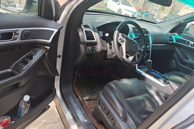 Used Ford Explorer 2013 3.5L Deluxe Model Driver Seat