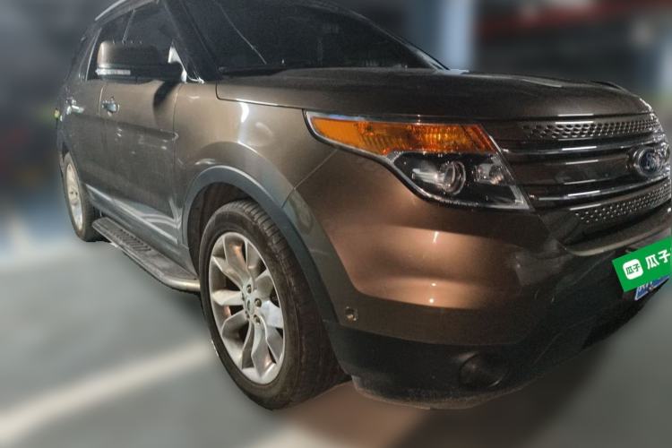 Used Ford Explorer 2013 3.5L Deluxe Model Front Right 45 Deg