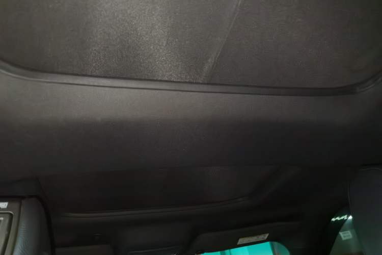 Used Ford Explorer 2013 3.5L Deluxe Model Headliner