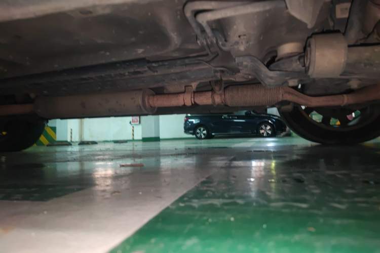 Used Ford Explorer 2013 3.5L Deluxe Model Chassis Front Left