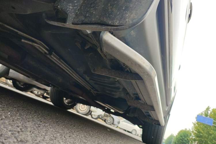 Used Ford Explorer 2013 3.5L Deluxe Model Chassis Front Left