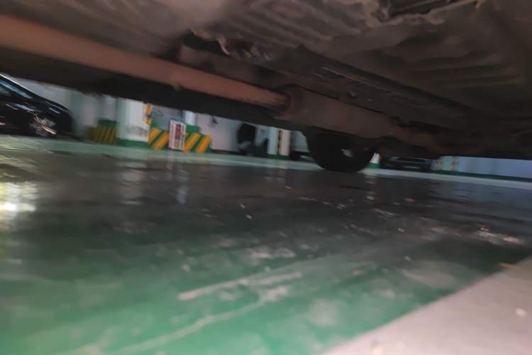 Used Ford Explorer 2013 3.5L Deluxe Model Chassis Rear Left