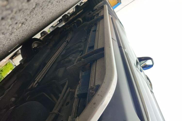 Used Ford Explorer 2013 3.5L Deluxe Model Chassis Rear Left
