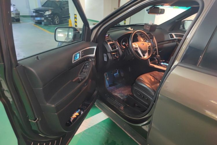 Used Ford Explorer 2013 3.5L Deluxe Model Driver Seat